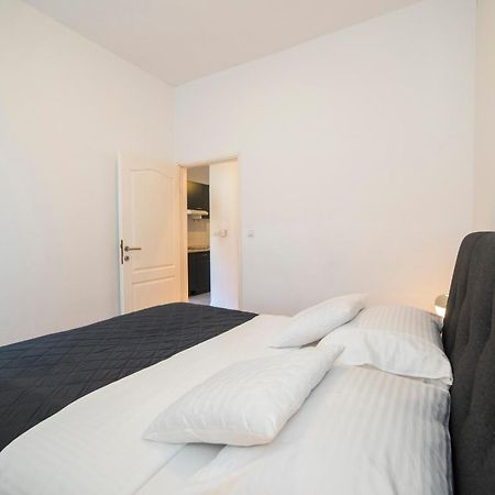 Barbara Apartment Zagreb Bagian luar foto